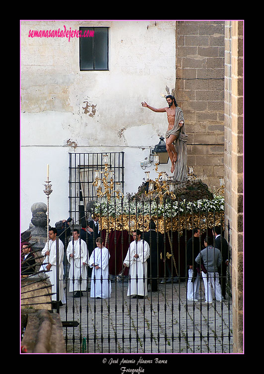 Paso del Santísimo Cristo Resucitado