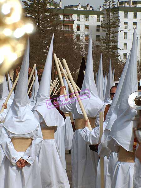 Nazarenos de la Hermandad de la Clemencia