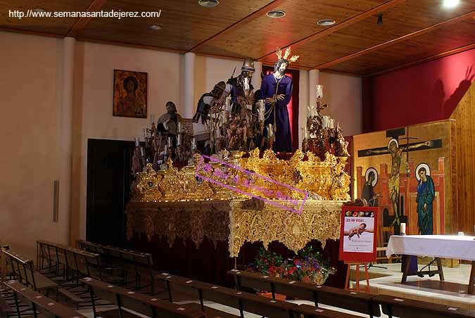 Dorado de los dos laterales de la canastilla del Paso de Misterio de Nuestro Padre Jesús del Soberano Poder