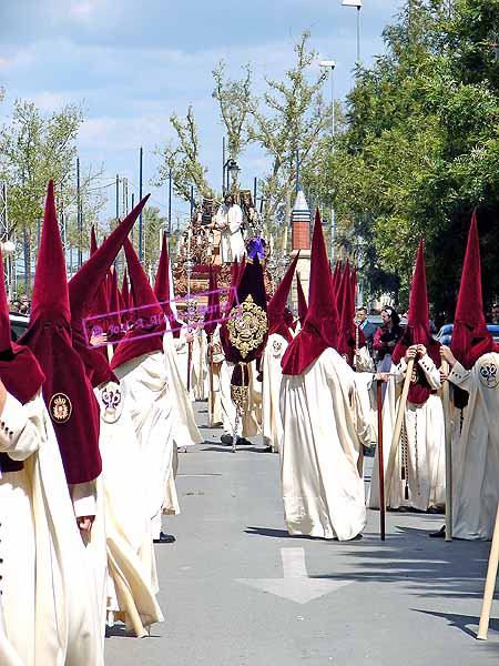 Nazarenos de la Hermandad del Soberano Poder