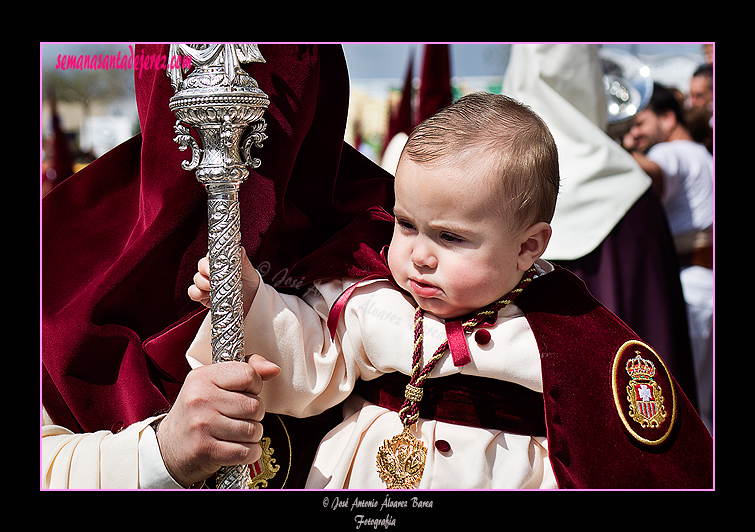 Pequeño acólito de la Hermandad del Soberano Poder