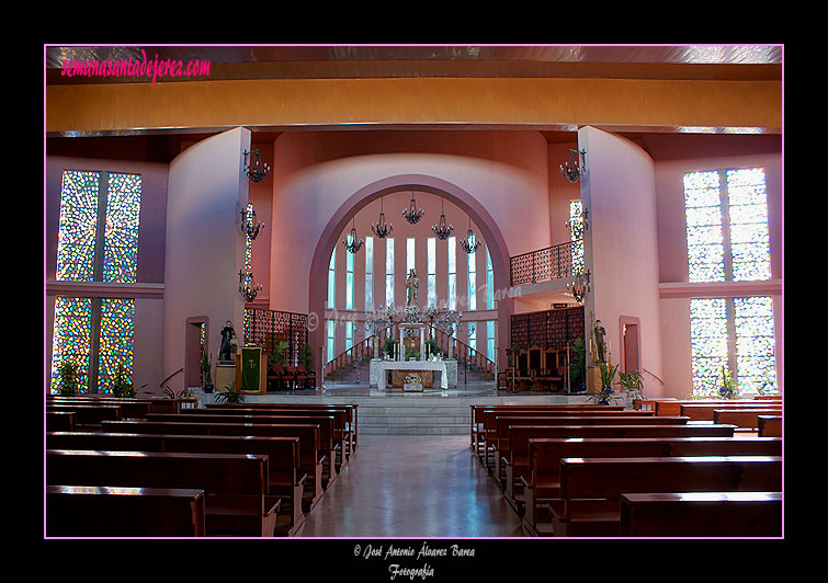 Interior del Santuario de Maria Auxiliadora