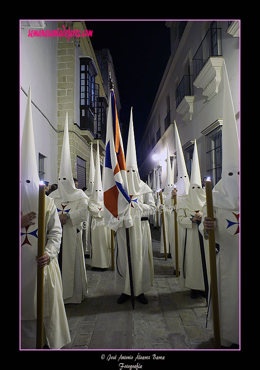 Bandera Trinitaria de la Hermandad de Humildad y Paciencia